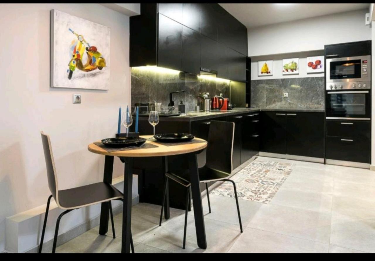 אתונה Romantic Jacuzzi Apartment מראה חיצוני תמונה
