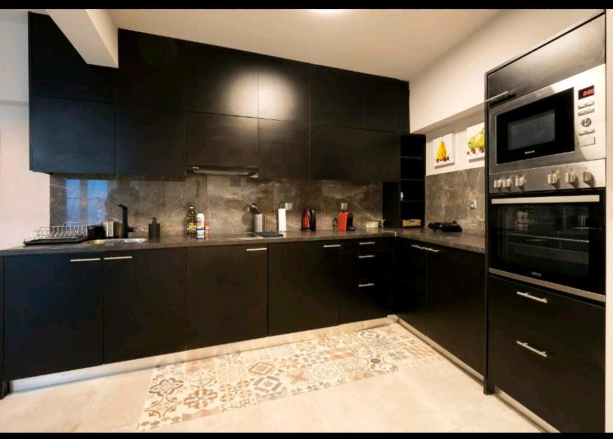 אתונה Romantic Jacuzzi Apartment מראה חיצוני תמונה